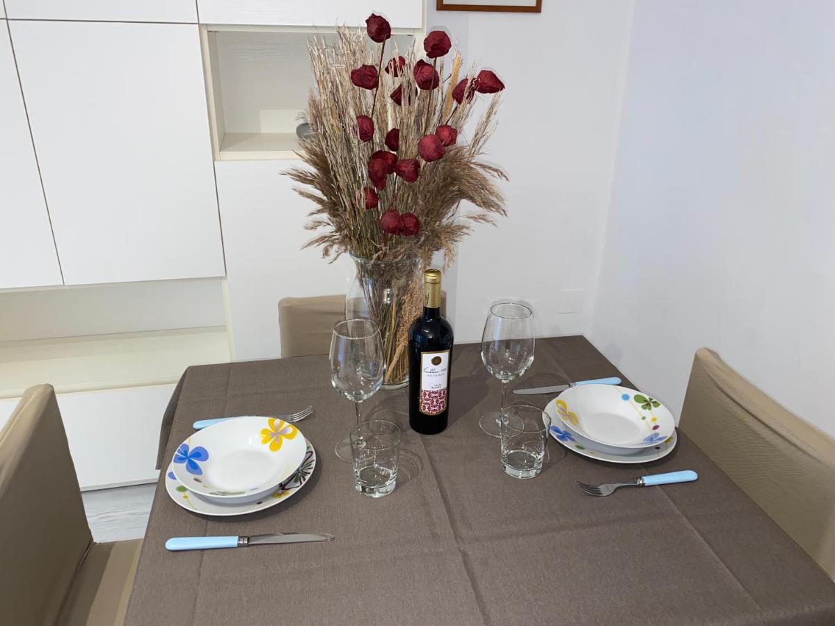 Dimora De Amicis 88 Apartment Bari Exterior photo