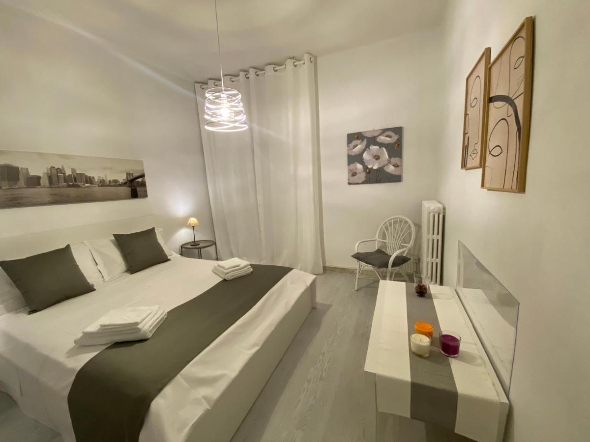 Dimora De Amicis 88 Apartment Bari Exterior photo